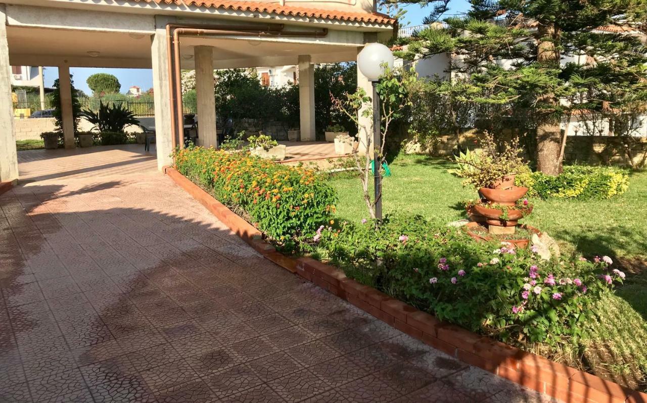 Villa Tetide - Fontane Bianche Exterior foto